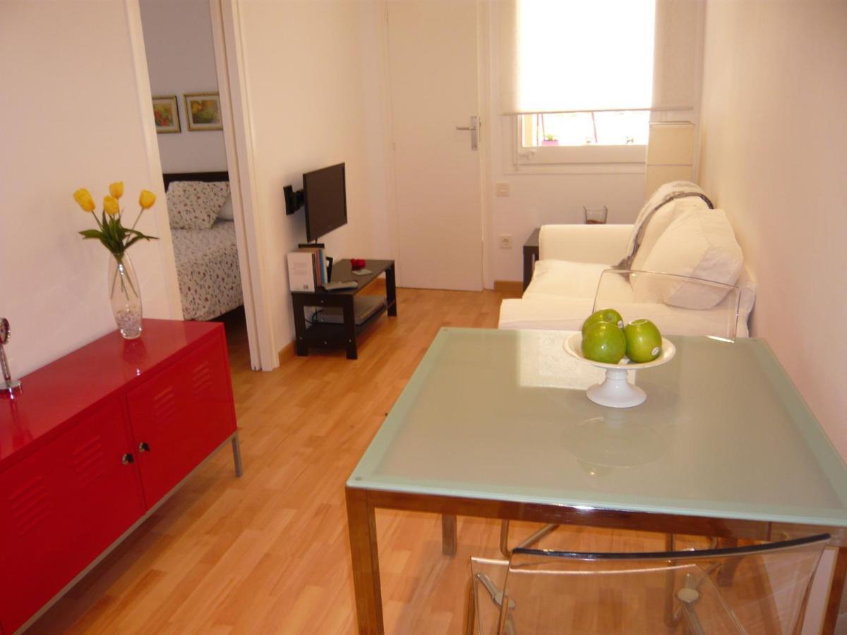 Apartament Conde Gueell Barcelona Room photo